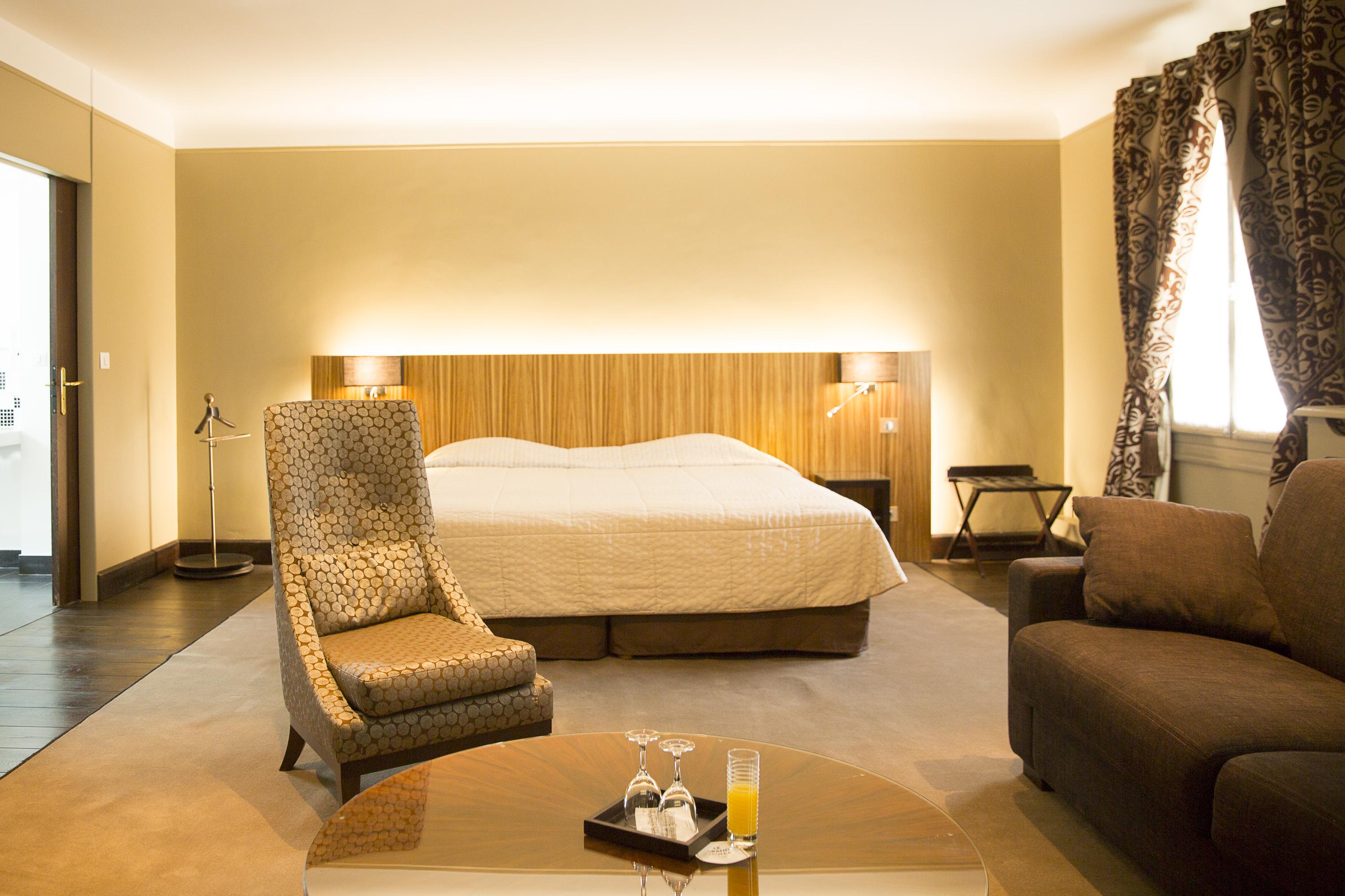 เลอ กร็อง โฮเทล ตูร์ Hotel ภายนอก รูปภาพ