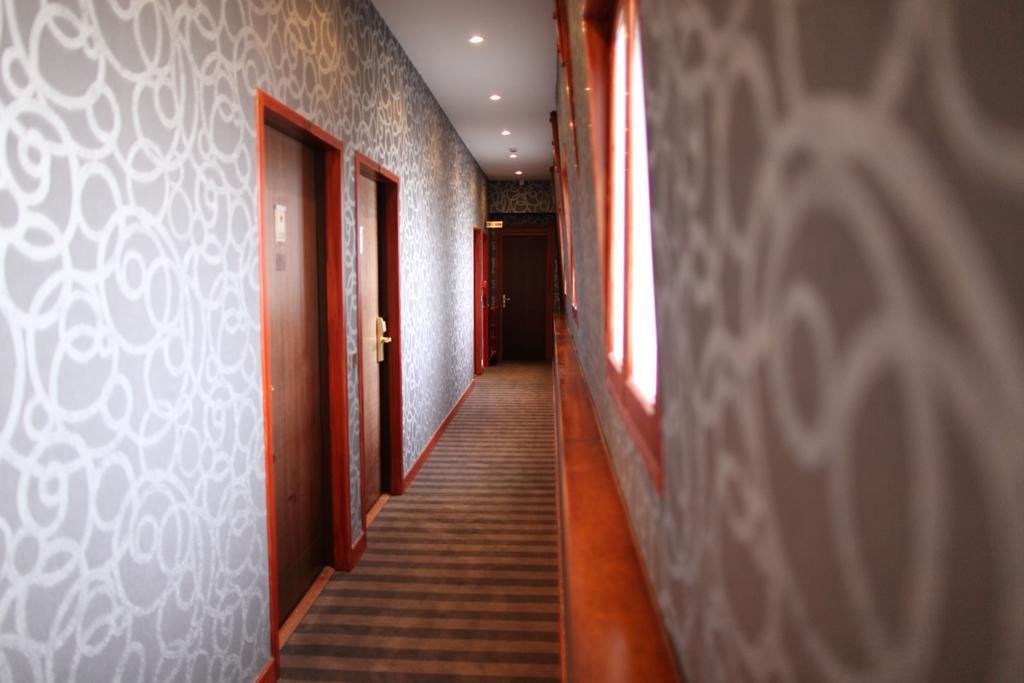 เลอ กร็อง โฮเทล ตูร์ Hotel ภายนอก รูปภาพ